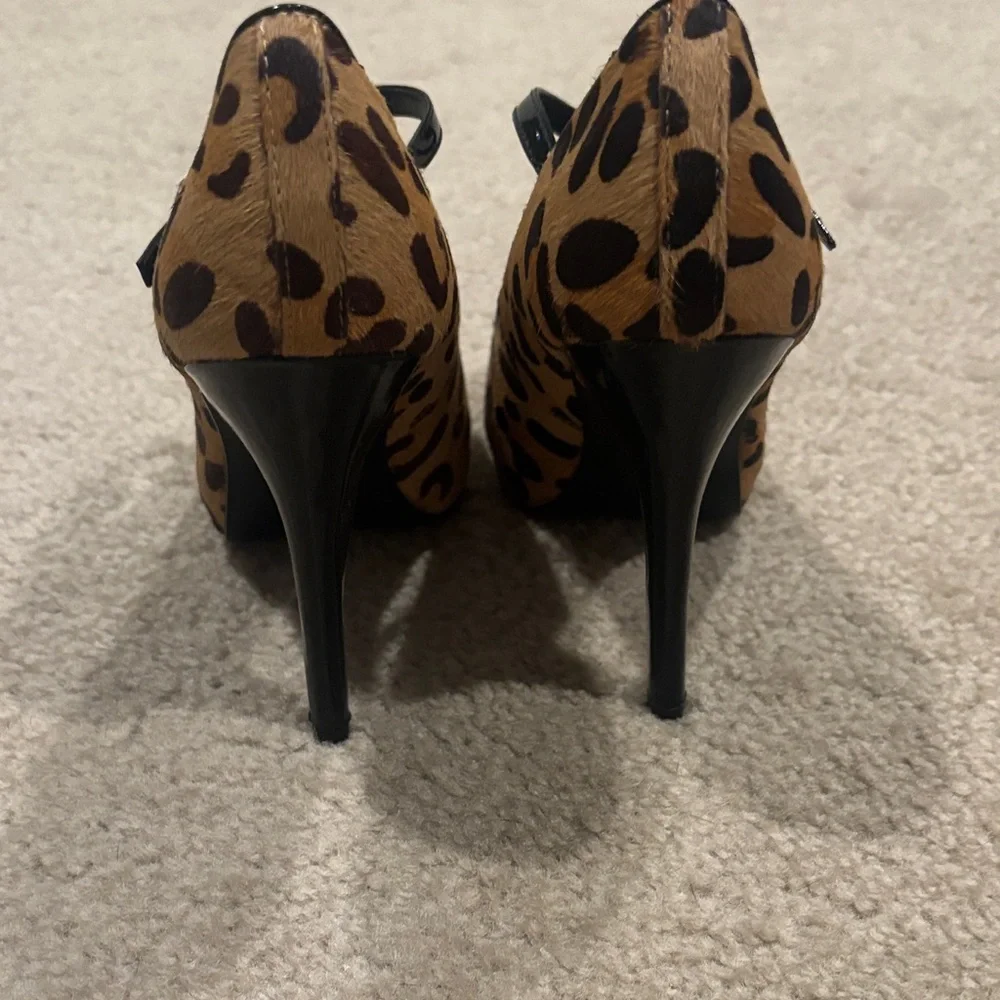 Steve Madden Labeda Animal Print Peep Toe Heels - Picture 4 of 7